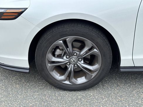 Used 2023 Honda Accord EX image 11