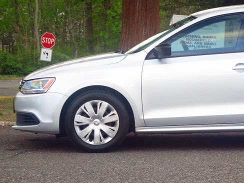 Used 2012 Volkswagen Jetta Sedan FWD image 28