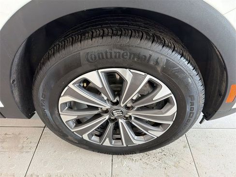 Certified 2025 Buick Envision Preferred image 14