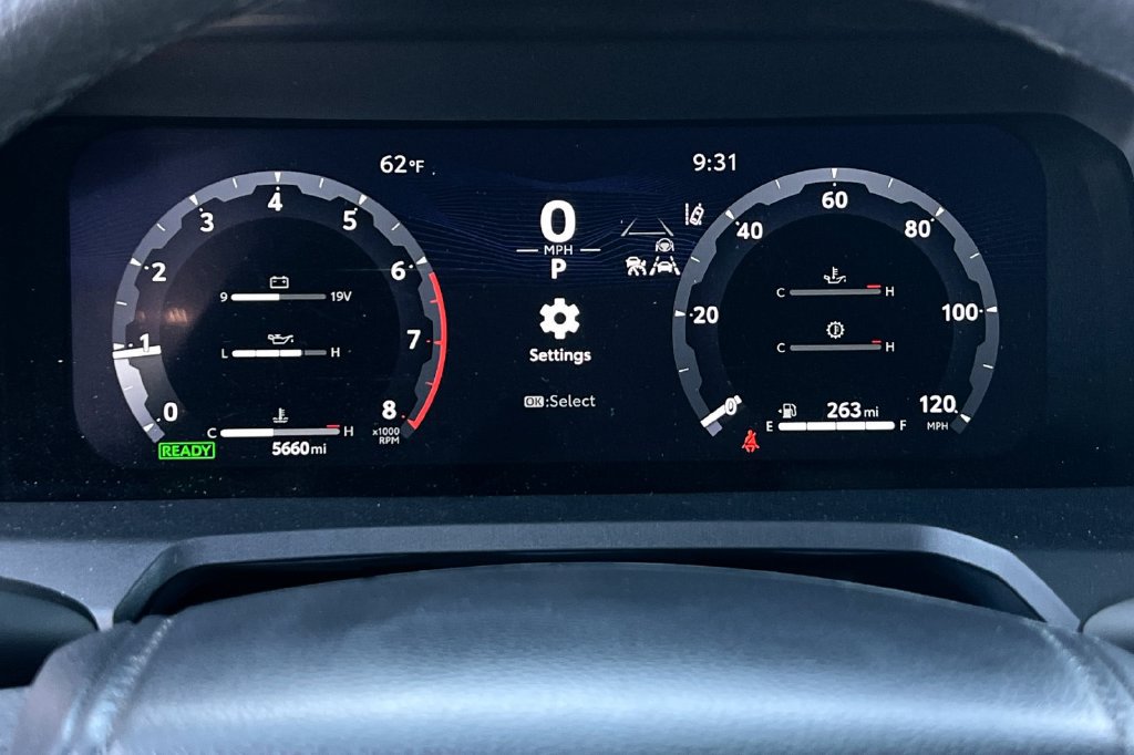 Certified 2025 Toyota Tacoma TRD Off-Road AWD/4WD image 26