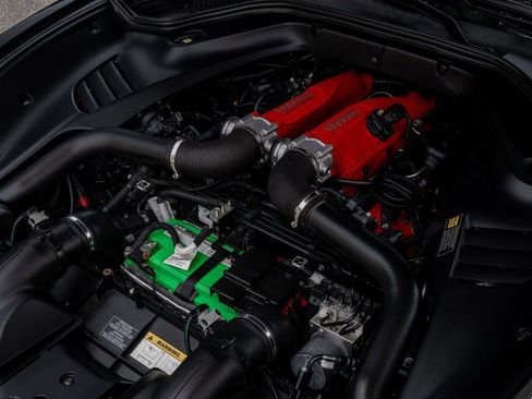 Used 2015 Ferrari California T RWD image 29