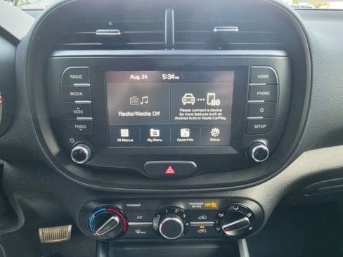 Used 2021 Kia Soul S FWD image 11