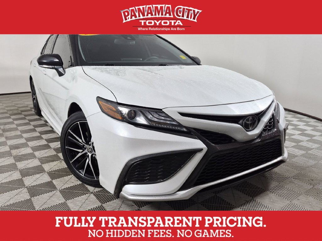 Used 2023 Toyota Camry XSE FWD image 1