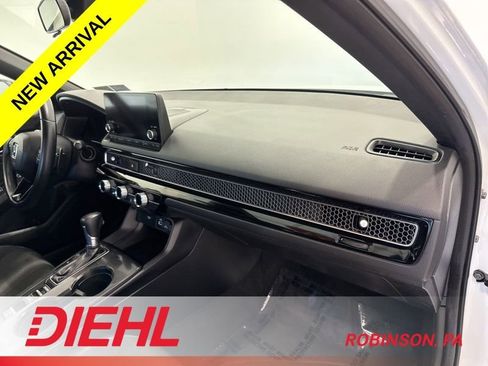 Used 2023 Honda Civic Sport image 15