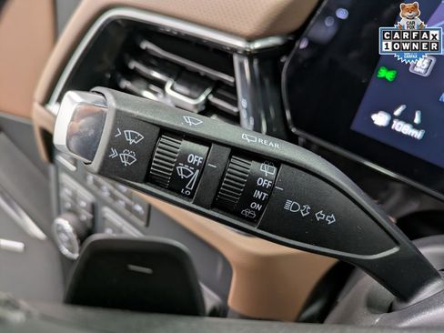 Used 2026 Chevrolet Tahoe High Country AWD/4WD image 16