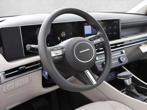 New 2026 Hyundai Tucson SE AWD/4WD image 10
