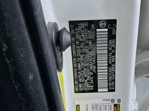 Used 2018 Toyota Camry SE image 12