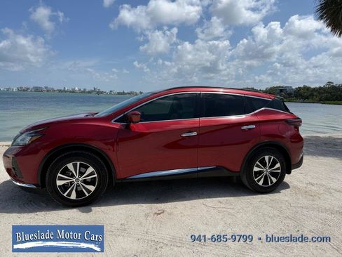 Used 2020 Nissan Murano SV w/ Premium Package FWD image 4