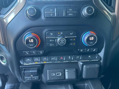 Used 2021 Chevrolet Silverado 1500 High Country w/ Technology Package image 21