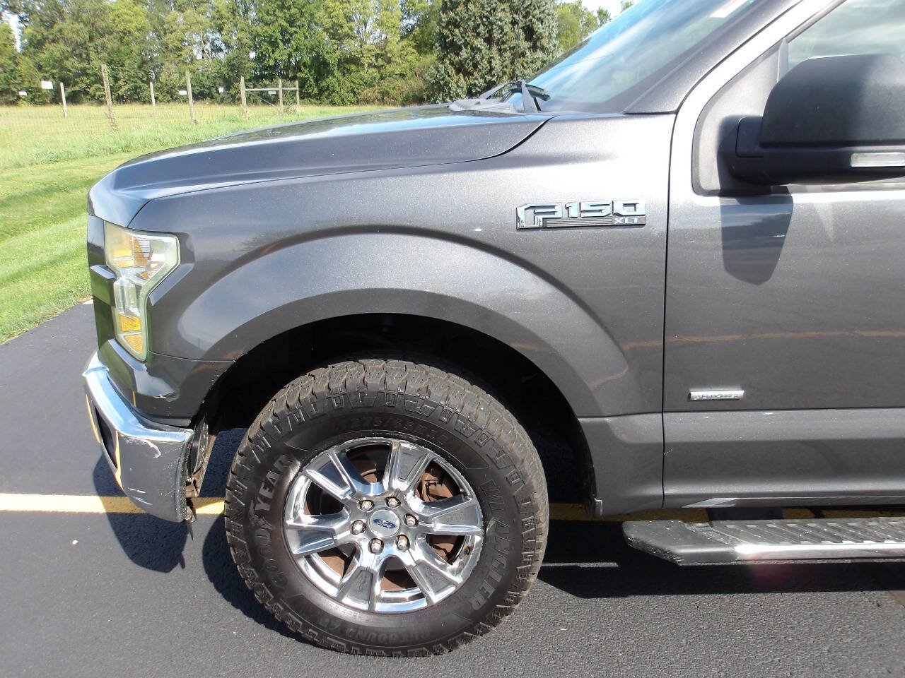 Used 2015 Ford F150 XLT w/ Equipment Group 302A Luxury AWD/4WD image 34