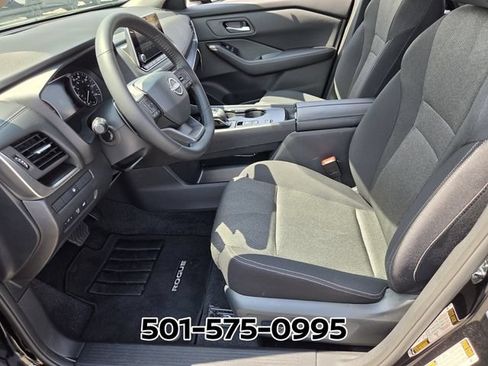 Used 2026 Nissan Rogue SV FWD image 10