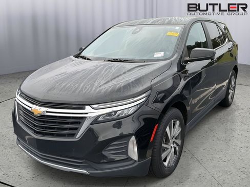 Used 2022 Chevrolet Equinox LT FWD image 2