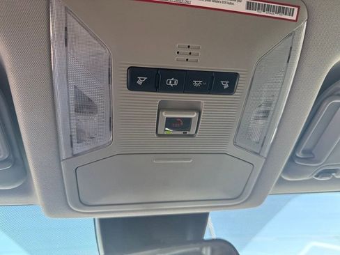 Used 2020 Toyota RAV4 XLE FWD image 13