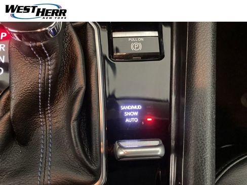 Used 2022 Jeep Compass Latitude w/ Convenience Group AWD/4WD image 6