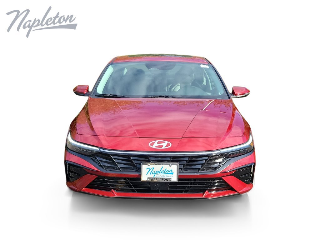 Used 2025 Hyundai Elantra Limited FWD image 9