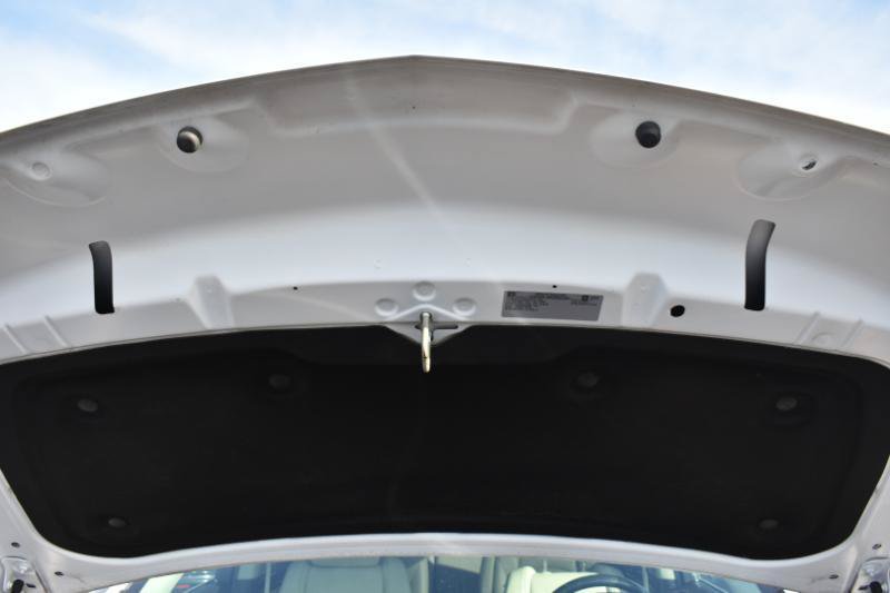 Used 2020 Buick Enclave Essence w/ Sound and Sites Package AWD/4WD image 8