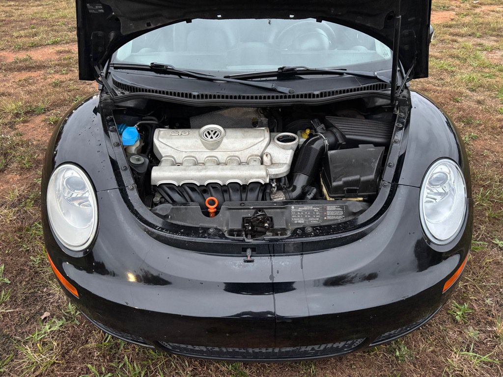 Used 2009 Volkswagen Beetle S FWD image 17