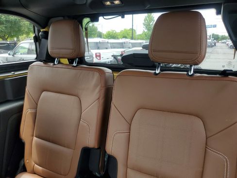 New 2024 Ford Bronco Heritage Edition image 29