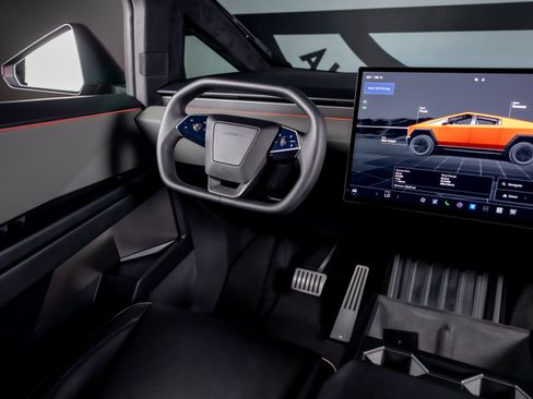 Used 2024 Tesla Cybertruck AWD Crew Cab image 6