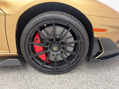 Used 2019 Lamborghini Aventador SVJ image 47