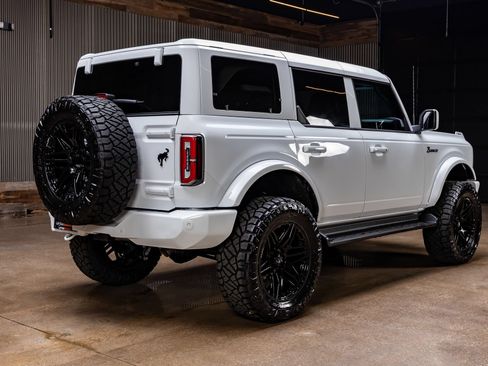 Used 2026 Ford Bronco Outer Banks AWD/4WD image 8