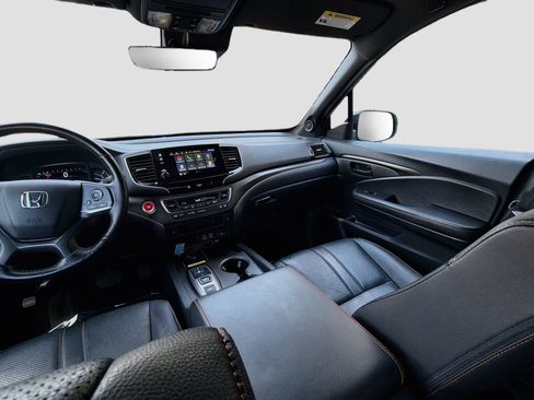 Certified 2024 Honda Passport TrailSport image 22