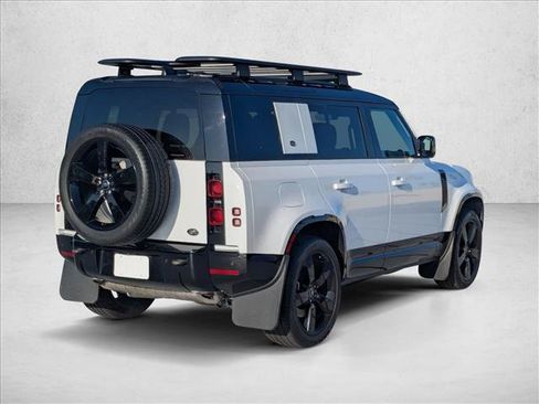 Used 2022 Land Rover Defender 110 X-Dynamic HSE AWD/4WD image 5