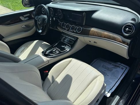 Used 2017 Mercedes-Benz E 300 4MATIC image 22