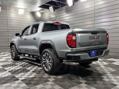 Used 2023 GMC Canyon Denali image 7