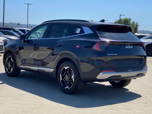 New 2026 Kia Sportage EX image 6