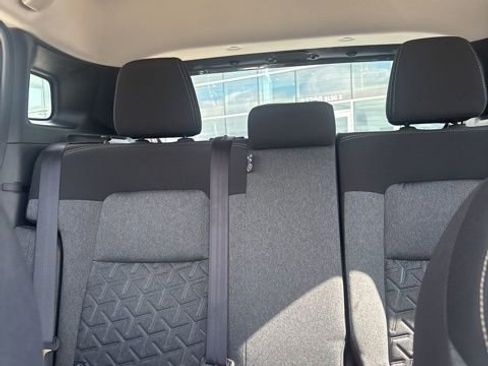 Used 2025 Nissan Kicks SV image 23