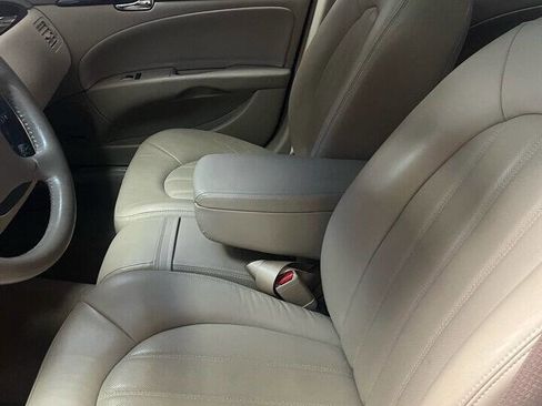 Used 2006 Buick Lucerne CXL w/ Luxury Package image 9