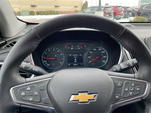 Used 2018 Chevrolet Equinox LT image 20