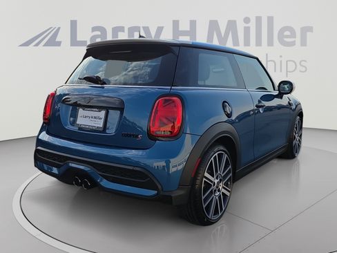 Used 2024 MINI Cooper S FWD image 5