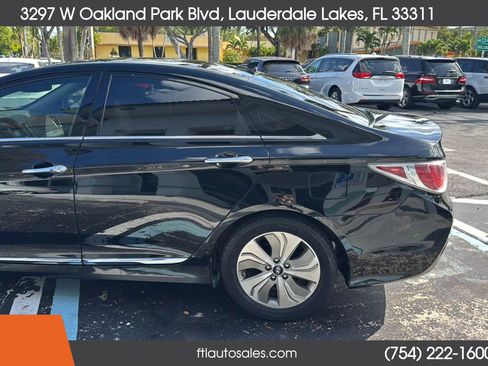 Used 2014 Hyundai Sonata Limited w/ Panoramic Sunroof Package 02 image 18