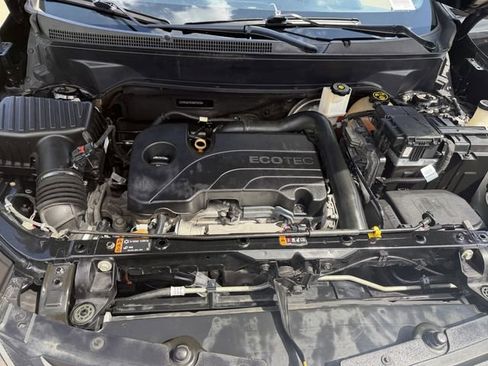 Used 2018 Chevrolet Equinox LT FWD image 25