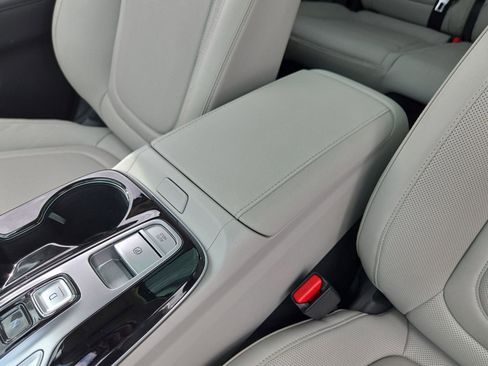 Used 2024 Hyundai Tucson Limited image 27