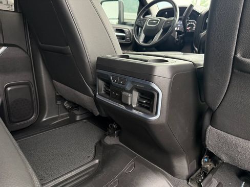 Used 2022 GMC Sierra 3500 Denali w/ Denali Black Diamond Edition AWD/4WD image 47