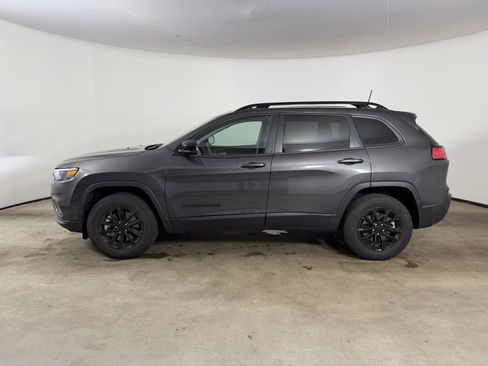 Used 2023 Jeep Cherokee Altitude Lux AWD/4WD image 11