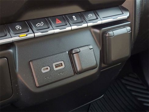 Used 2021 Chevrolet Silverado 1500 Custom image 20
