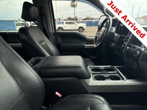 Used 2017 Ford F250 Lariat w/ FX4 Off-Road Package image 5