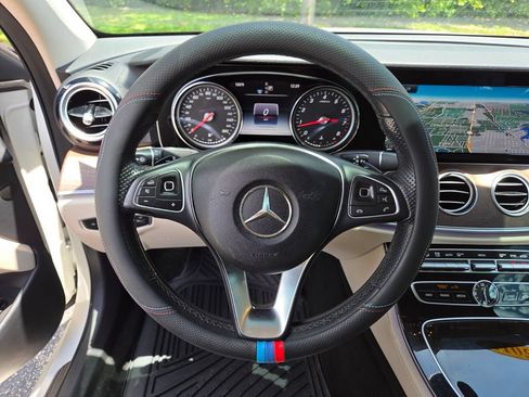 Used 2017 Mercedes-Benz E 300 image 30