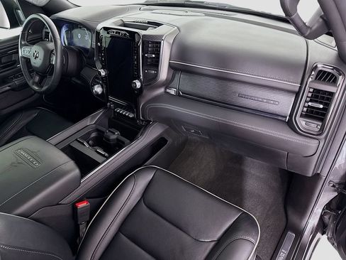 Used 2024 RAM 1500 Limited AWD/4WD image 17