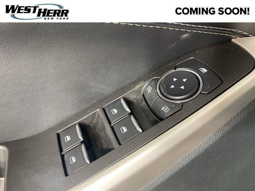 Used 2024 Ford Explorer XLT w/ Equipment Group 202A AWD/4WD image 44