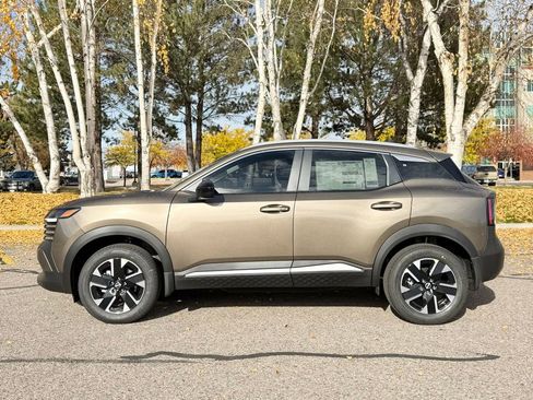 New 2026 Nissan Kicks SV w/ SV Premium Package image 3