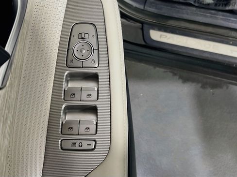 Used 2023 Hyundai Palisade Calligraphy w/ Cargo Package AWD/4WD image 18