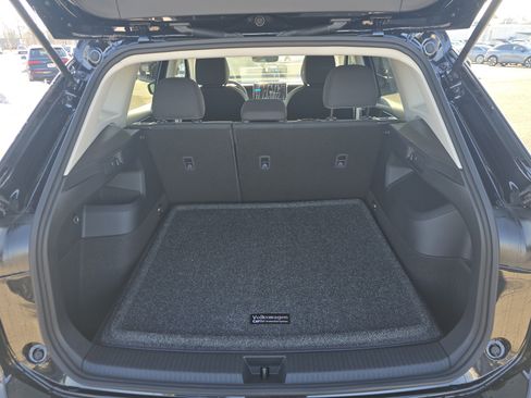 New 2026 Volkswagen Tiguan S image 14