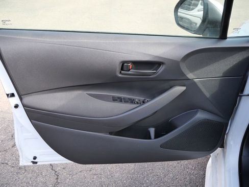 Used 2024 Toyota Corolla LE image 27