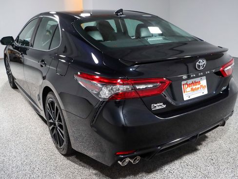 Used 2024 Toyota Camry XSE FWD image 9