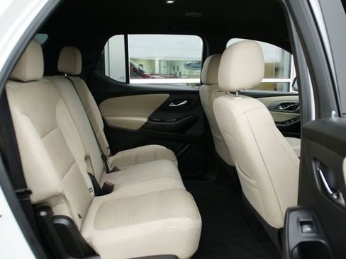 Used 2022 Chevrolet Traverse LS w/ Midnight/Sport Edition image 29